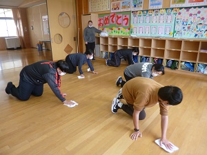 雑巾がけ 雑巾がけ
