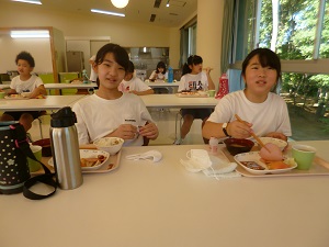朝食