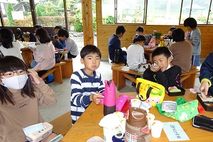 遠足(3)昼食 (16)