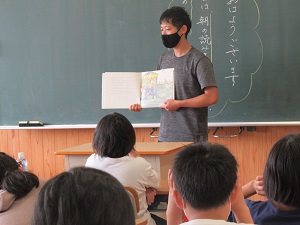 読み聞かせ