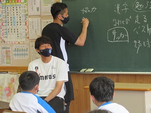 3年 3年