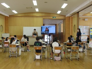 3年