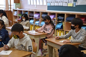 3年 3年