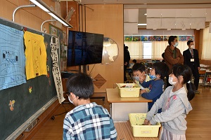 1年