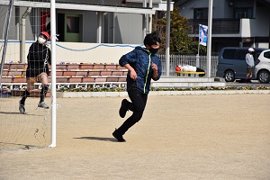 鬼ごっこ