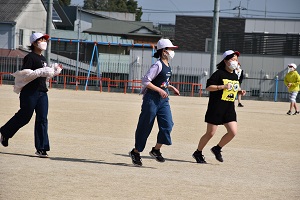 鬼ごっこ 鬼ごっこ