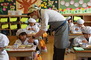 給食
