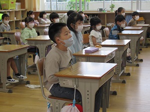 1年