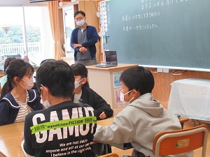 3年