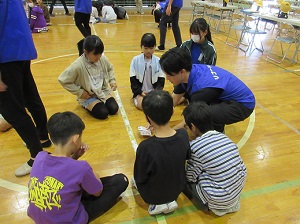SDGsかるたをやってみよう