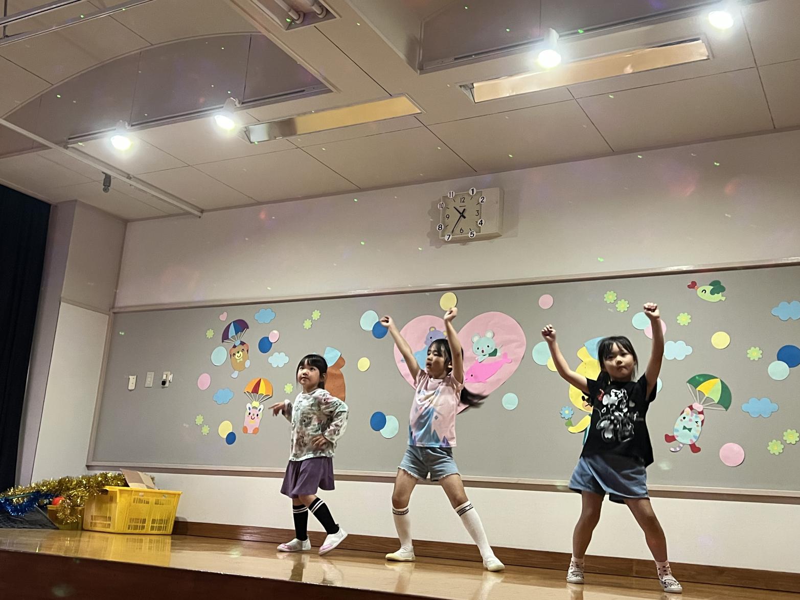 お姉さんたち お姉さんたち