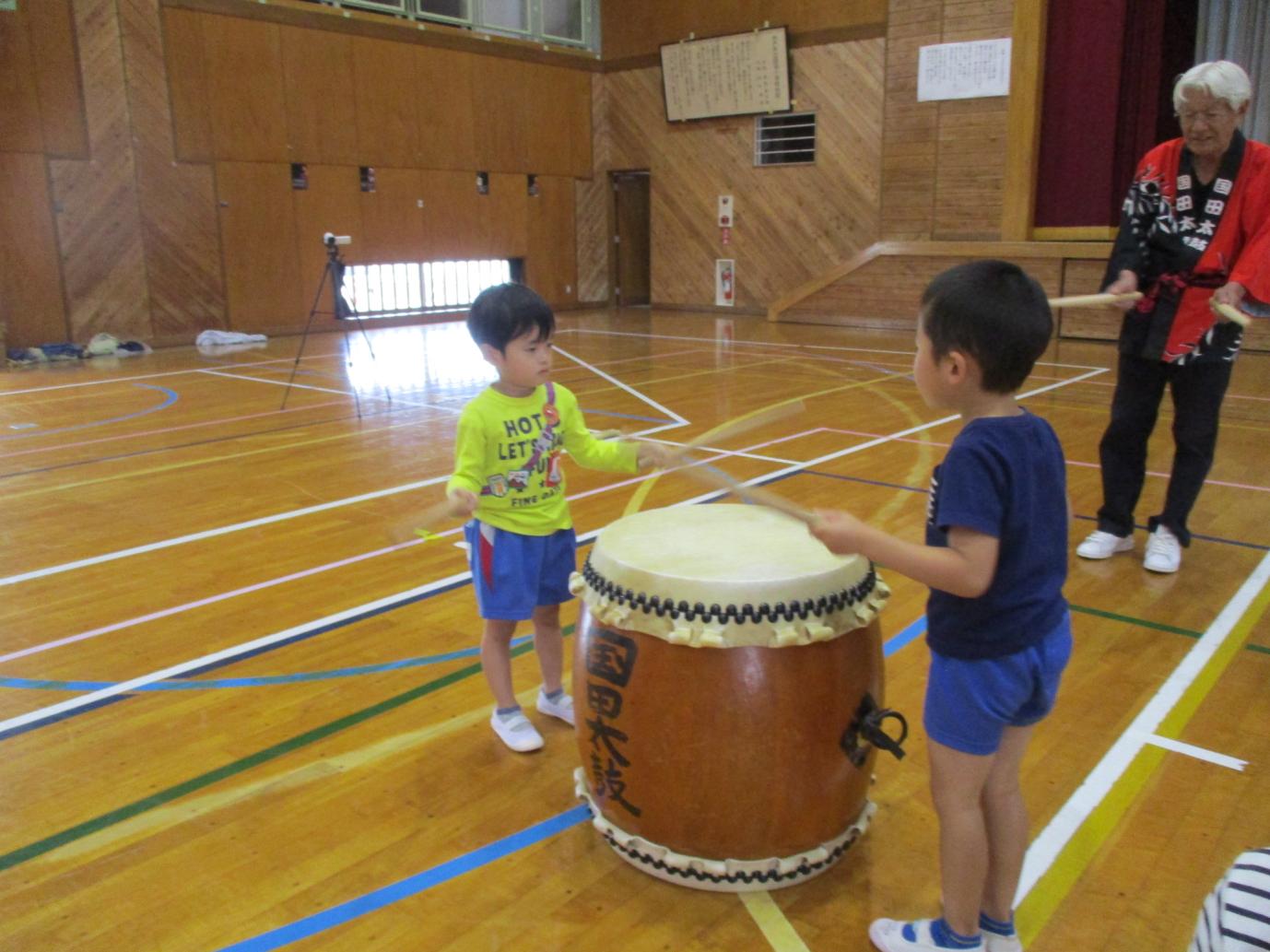 かっ! かっ!