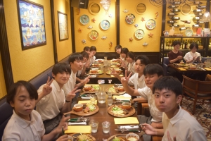 夕食