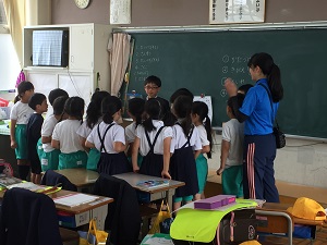 しっかり話を聴いてます