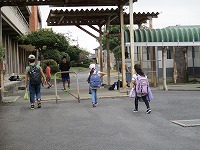 開放学級は時差で登校 開放学級は時差で登校