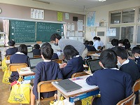 4年生の授業の様子(2) 4年生の授業の様子(2)