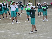 みとちゃんダンスで準備運動
