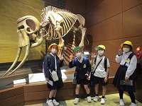 班別の見学の様子2