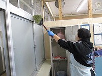 子供たちでは手の届かないところもきれいにしました