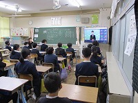 教室での様子 教室での様子