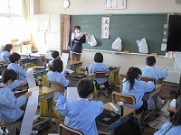 書初めの様子1