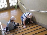 階段の清掃