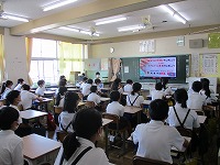 教室での様子 教室での様子