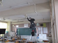 LED化工事1
