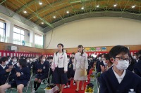 入学0.8