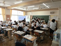 クラスで係決め