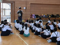 競技ごとに集まっています