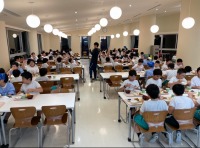 夕食の様子