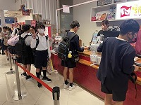 キッザニア体験中1