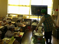 話を聞きながら、うなずく皆さん 話を聞きながら、うなずく皆さん
