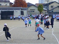 外でも遊んでいます