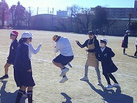 先生も加わっての八の字跳び