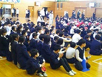 楽しくクラブ発表を見学しました