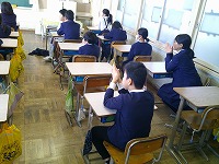 緑小ポン！（各教室で一本締めしました）