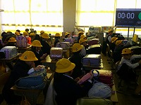 元気に帰りのあいさつ