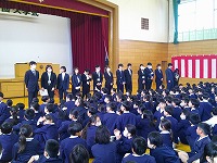 担任発表！