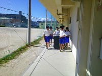 学校のお手伝い中！