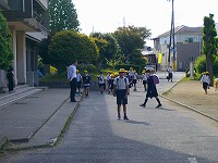 校長先生にもあいさつです！