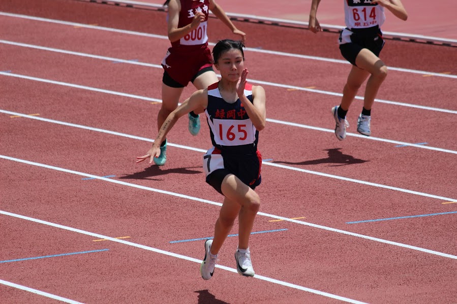 100m岡崎さん