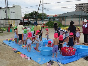 水遊び 水遊び