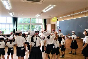 0712(15)