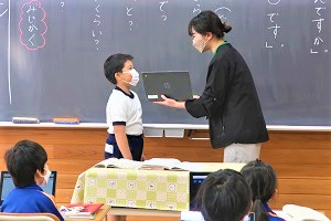 1208(2) 1208(2)