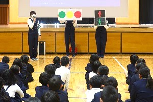 1121(2) 1121(2)