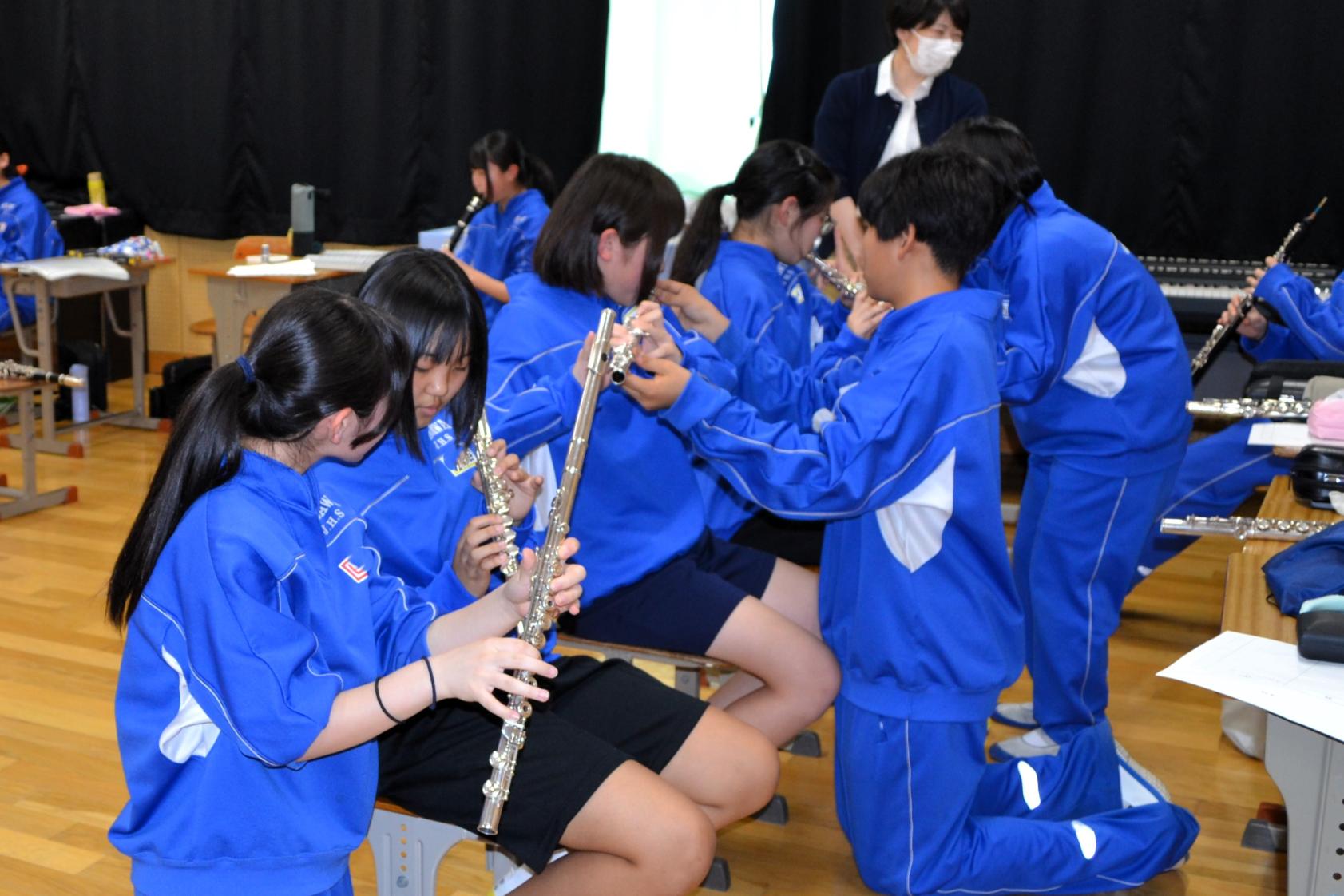 うまく音が出るかな…