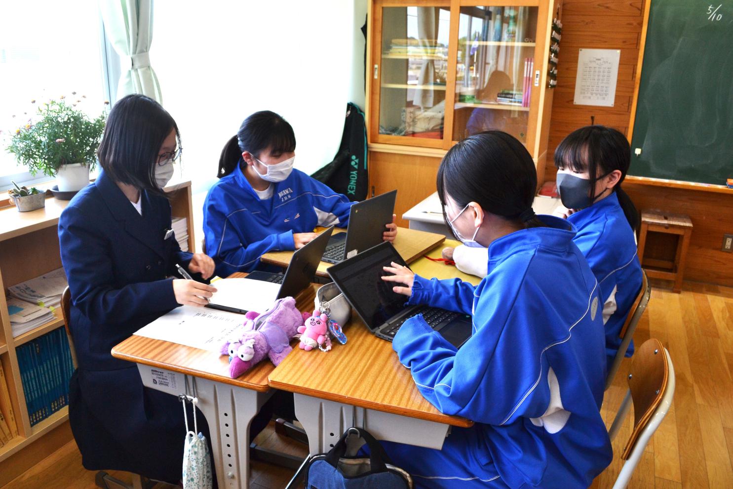 タブレットも活用して