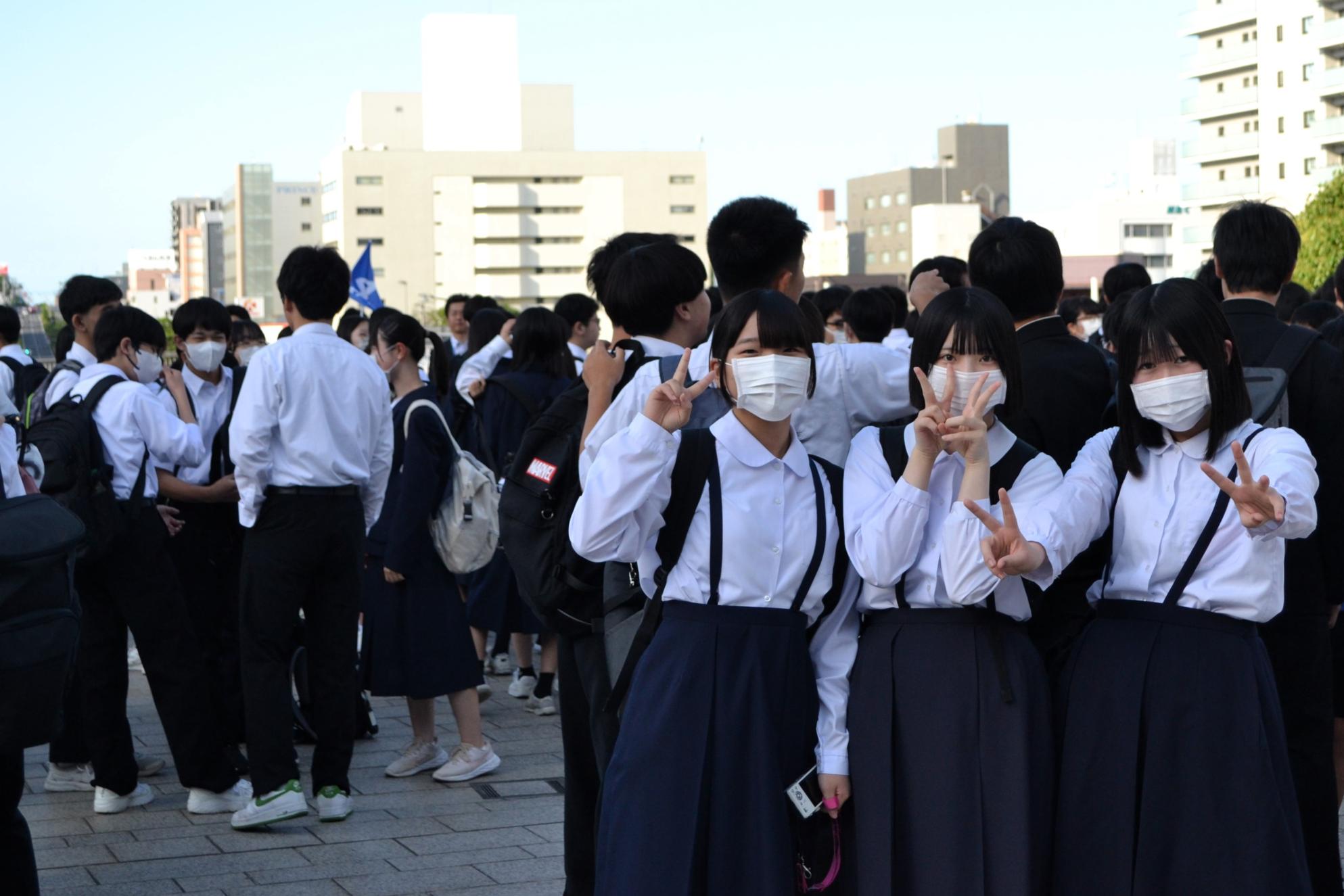 早朝でも元気です